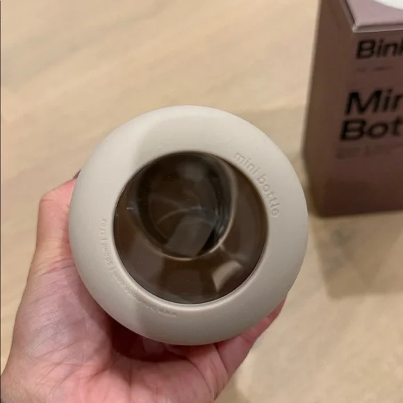 NWT- Bink Cream Mini Water Bottle - Picture 5 of 8